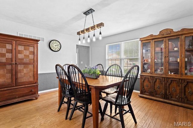1013 N Smiley Street, O'fallon, IL 62269