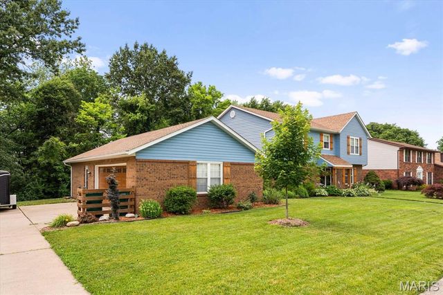 1013 N Smiley Street, O'fallon, IL 62269