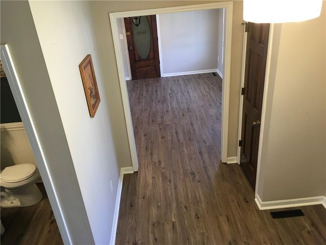 111 Southfork Road, Lansing, KS 66043