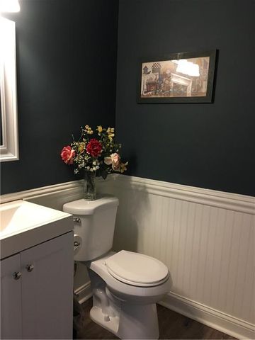 111 Southfork Road, Lansing, KS 66043