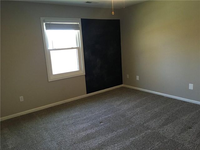 111 Southfork Road, Lansing, KS 66043