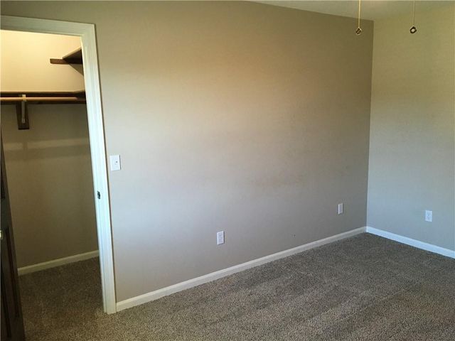 111 Southfork Road, Lansing, KS 66043