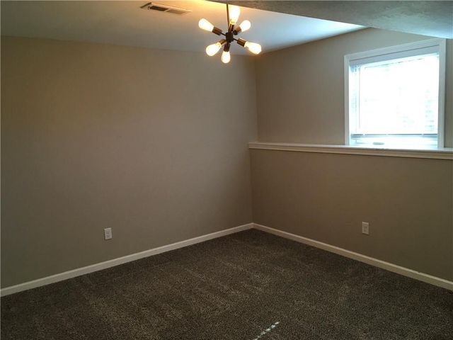 111 Southfork Road, Lansing, KS 66043