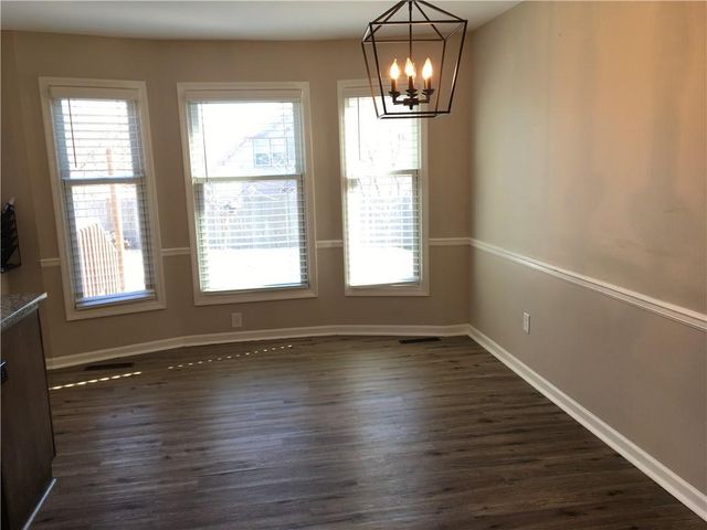 111 Southfork Road, Lansing, KS 66043