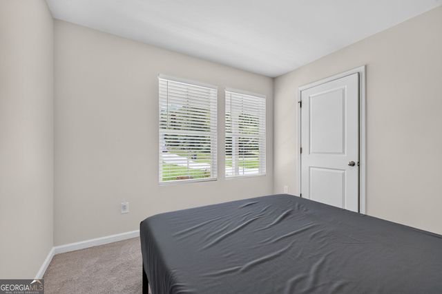 121 Red Oak Drive, Barnesville, GA 30204