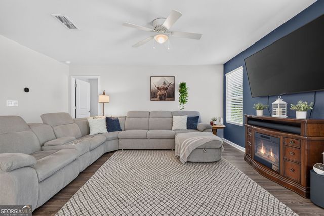 121 Red Oak Drive, Barnesville, GA 30204