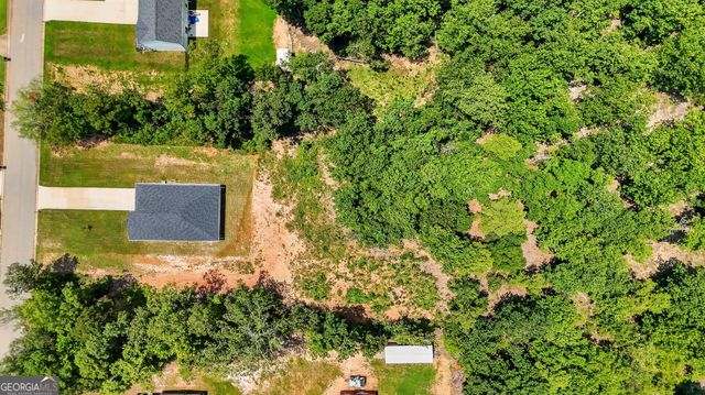 121 Red Oak Drive, Barnesville, GA 30204