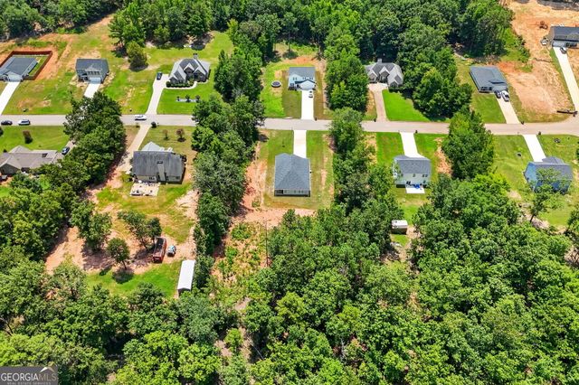 121 Red Oak Drive, Barnesville, GA 30204