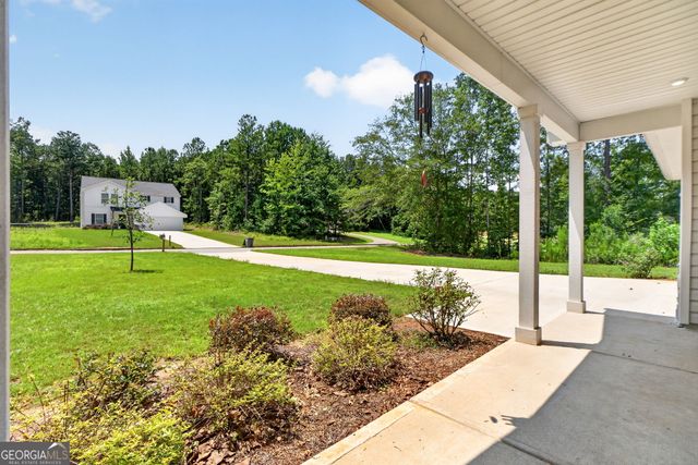 121 Red Oak Drive, Barnesville, GA 30204