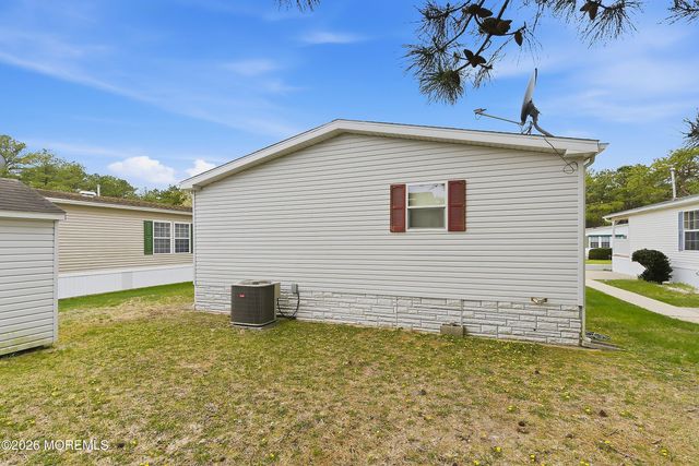 523 Momosa Drive, Whiting, NJ 08759