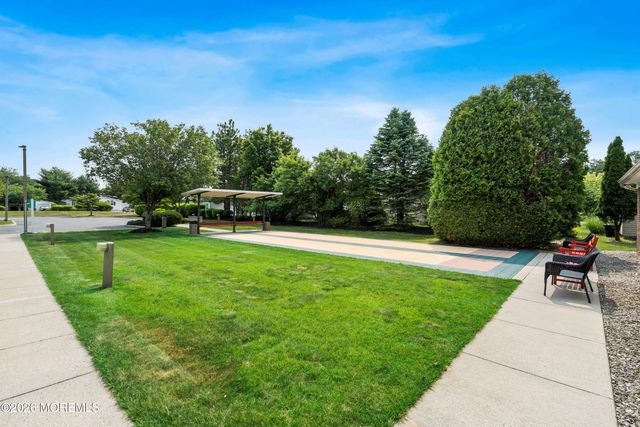 523 Momosa Drive, Whiting, NJ 08759