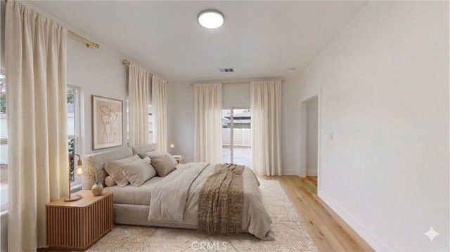 2249 W 30th Street, Los Angeles, CA 90018