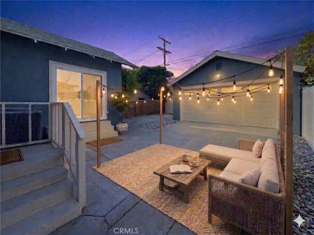 2249 W 30th Street, Los Angeles, CA 90018