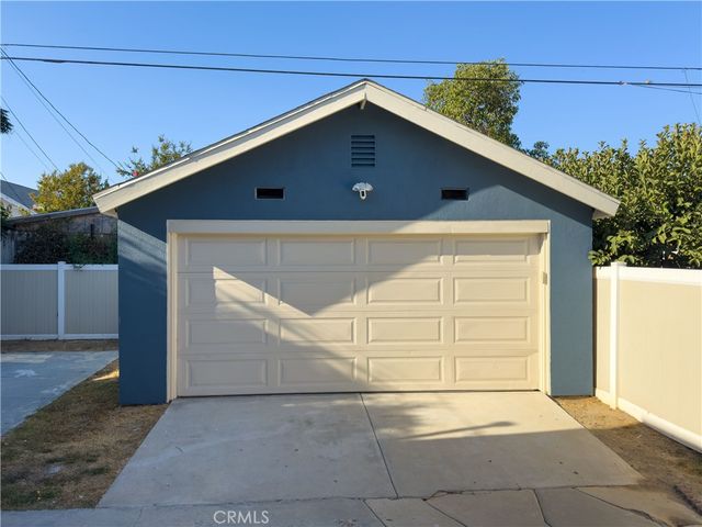 2249 W 30th Street, Los Angeles, CA 90018