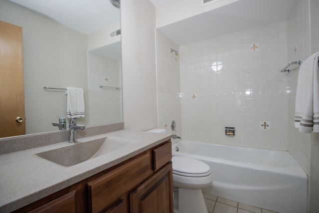 235 Marengo Avenue 3B, Forest Park, IL 60130
