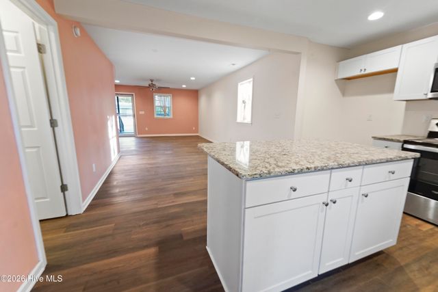 614 Saint Johns Church Road, Hampstead, NC 28443