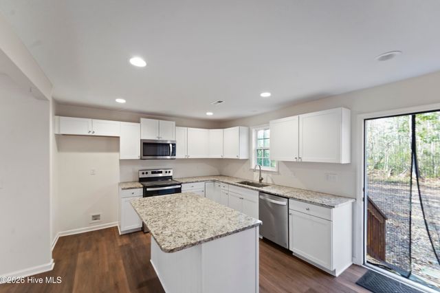 614 Saint Johns Church Road, Hampstead, NC 28443