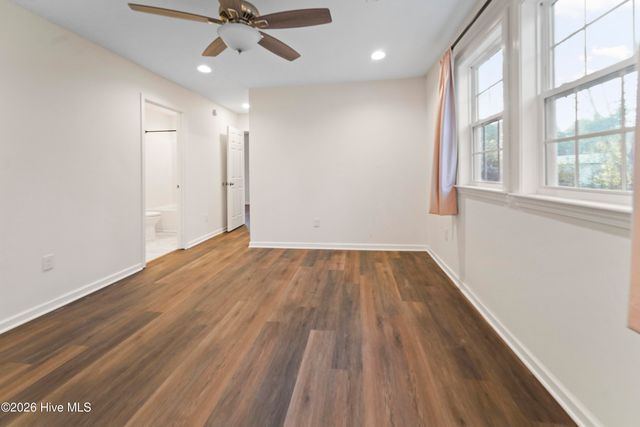 614 Saint Johns Church Road, Hampstead, NC 28443