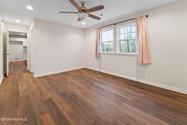 614 Saint Johns Church Road, Hampstead, NC 28443