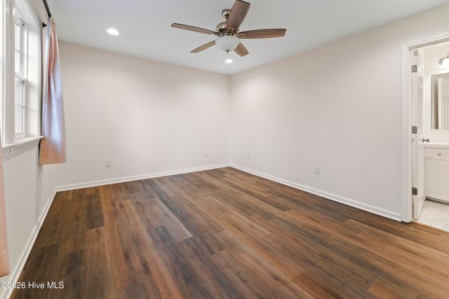 614 Saint Johns Church Road, Hampstead, NC 28443