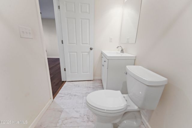 614 Saint Johns Church Road, Hampstead, NC 28443