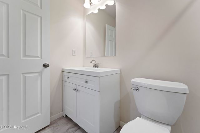 614 Saint Johns Church Road, Hampstead, NC 28443