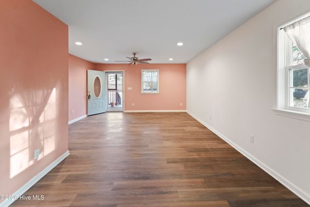 614 Saint Johns Church Road, Hampstead, NC 28443