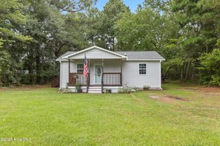 614 Saint Johns Church Road, Hampstead, NC 28443