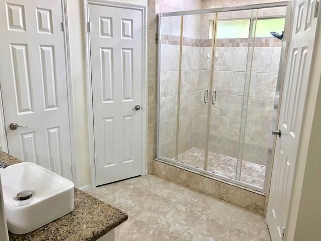6650 Grove Field Lane, Houston, TX 77084