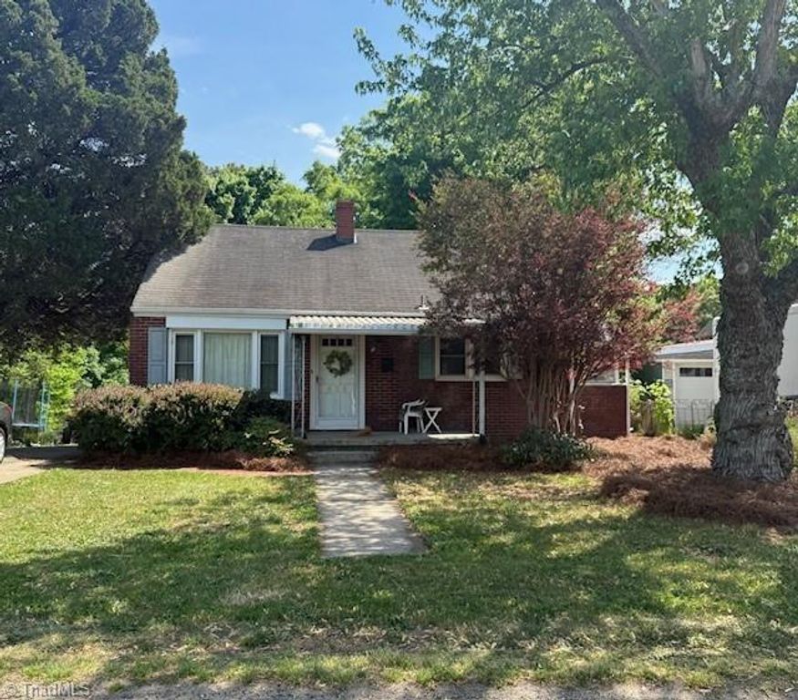 838 Palmer Lane, Winston-salem, NC 27107