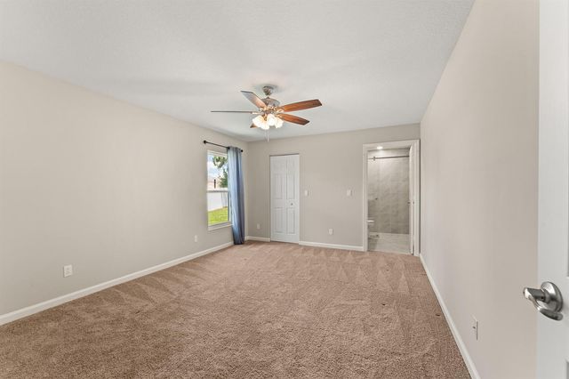 5847 NW Gillespie Avenue, Port St. Lucie, FL 34986