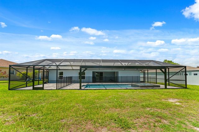 5847 NW Gillespie Avenue, Port St. Lucie, FL 34986