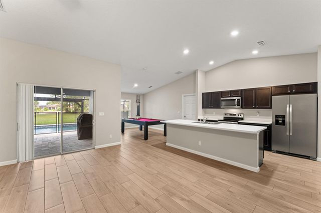 5847 NW Gillespie Avenue, Port St. Lucie, FL 34986