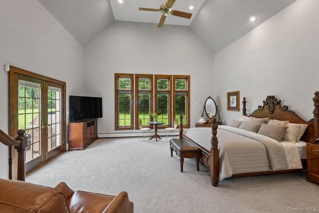 1 Stonegate Lane, Old Brookville, NY 11545