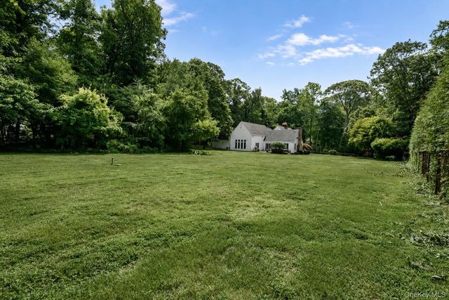 1 Stonegate Lane, Old Brookville, NY 11545