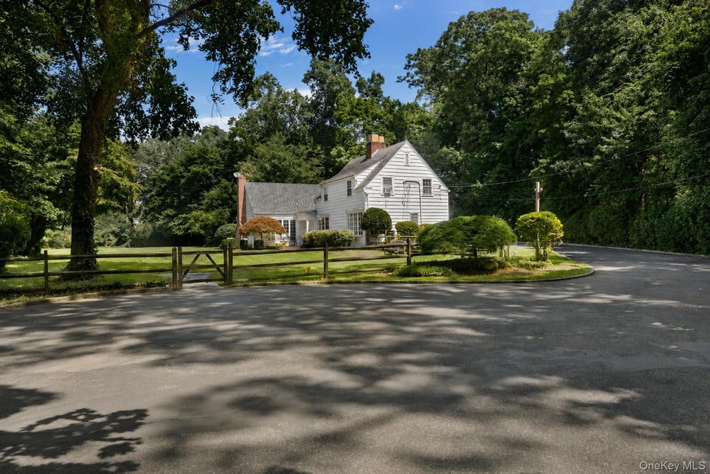 1 Stonegate Lane, Old Brookville, NY 11545 — photo 2