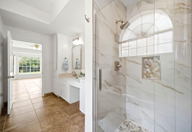 2216 Fairwater Park Drive, League City, TX 77573