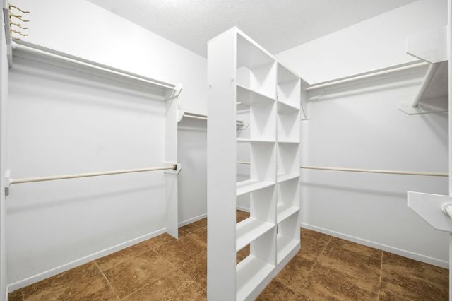 2216 Fairwater Park Drive, League City, TX 77573