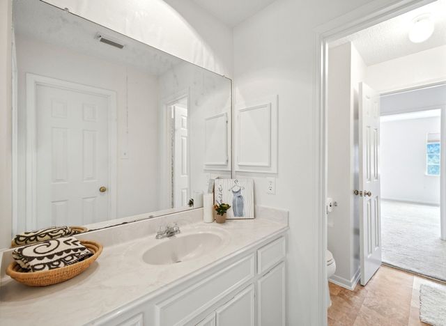 2216 Fairwater Park Drive, League City, TX 77573