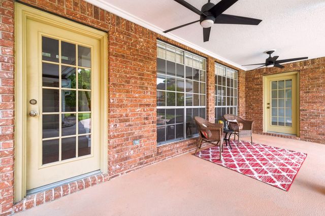2216 Fairwater Park Drive, League City, TX 77573