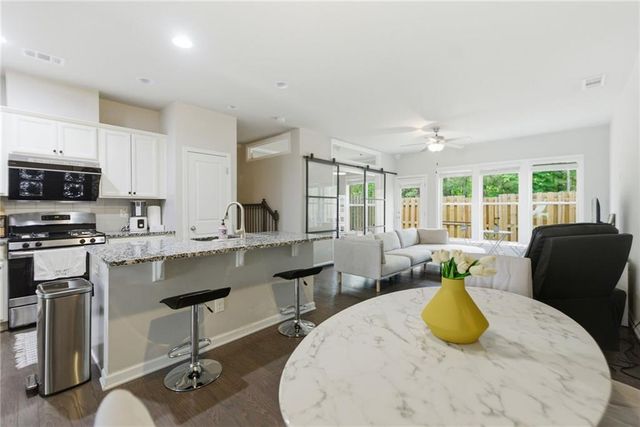 7174 Kingswood Run Drive, Atlanta, GA 30340