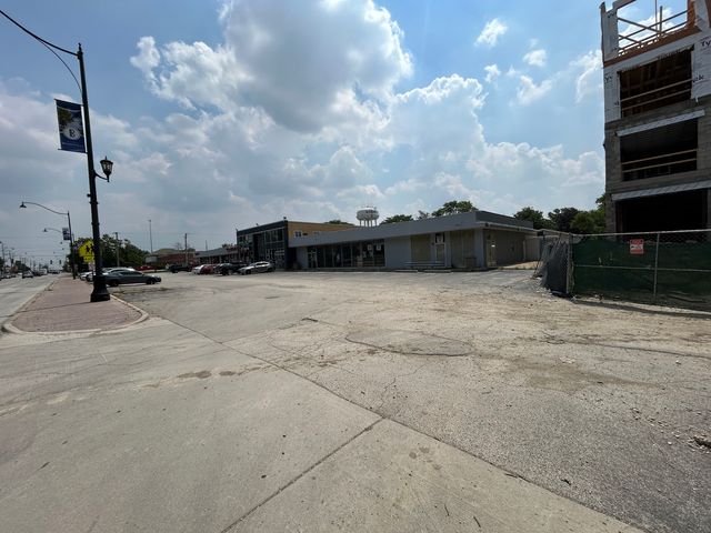 718 W Irving Park Road 718-A, Bensenville, IL 60106