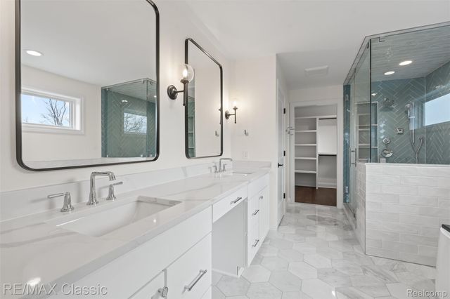 5567 Huron River Drive, Scio Township, MI 48130