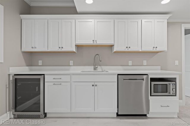5567 Huron River Drive, Scio Township, MI 48130
