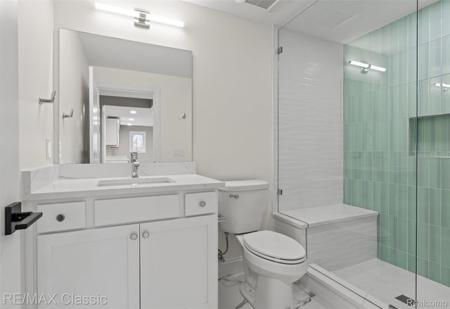 5567 Huron River Drive, Scio Township, MI 48130