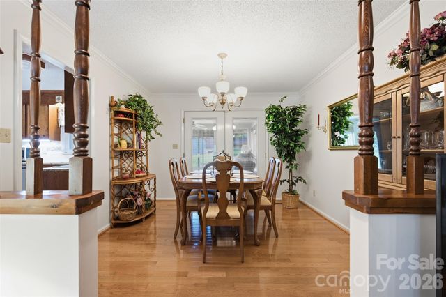 118 Sherwood Drive, Taylorsville, NC 28681