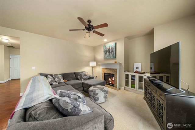 22443 SE 281st Court, Maple Valley, WA 98038