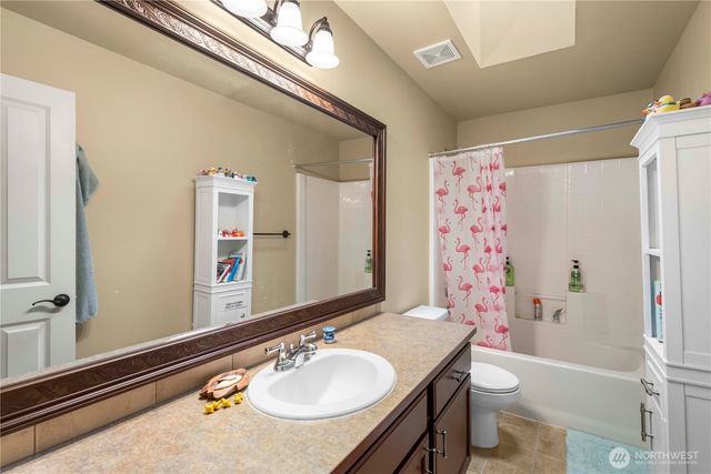 22443 SE 281st Court, Maple Valley, WA 98038