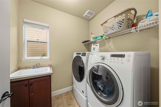22443 SE 281st Court, Maple Valley, WA 98038