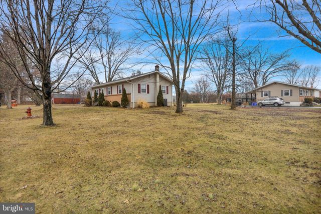 219 SHOCKLEY DR, Birdsboro, PA 19508